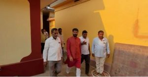ಮಾಂಸ ತಿಂದು ದೇವರ ದರ್ಶನ ಮಾಡಿದ್ರಾ ಸಿ.ಟಿ ರವಿ? ಸಾಮಾಜಿಕ ಜಾಲತಾಣದಲ್ಲಿ ಚರ್ಚೆಯಾಗುತ್ತಿದೆ ಬಾಡೂಟದ ಫೋಟೋ